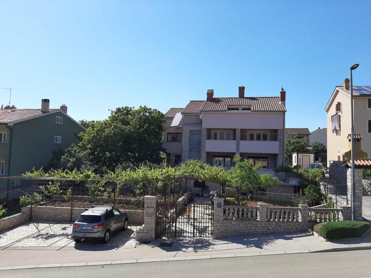 Apartments Izabela Muzic-Fornaric 茨雷斯 外观 照片
