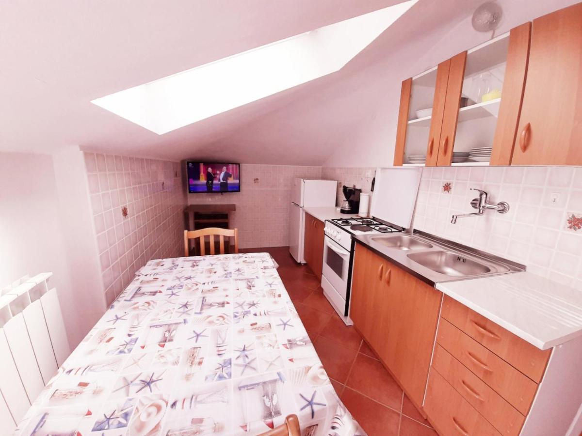 Apartments Izabela Muzic-Fornaric 茨雷斯 外观 照片