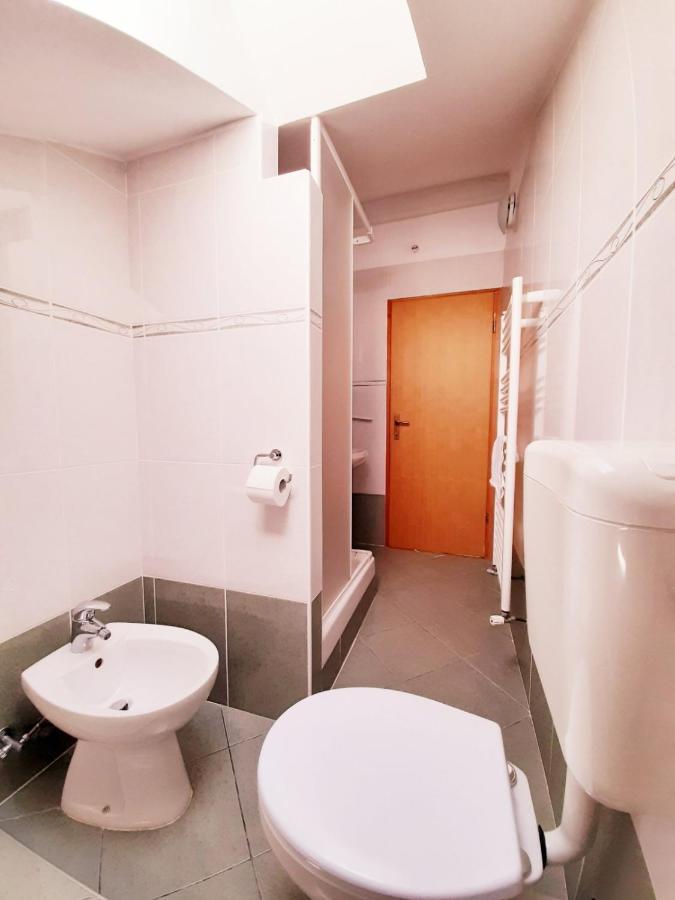 Apartments Izabela Muzic-Fornaric 茨雷斯 外观 照片